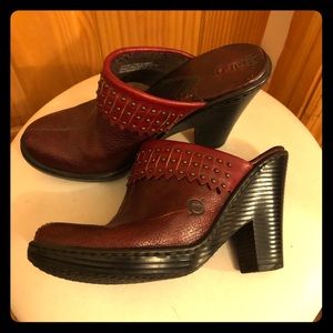 All leather, like new, comfy Mules